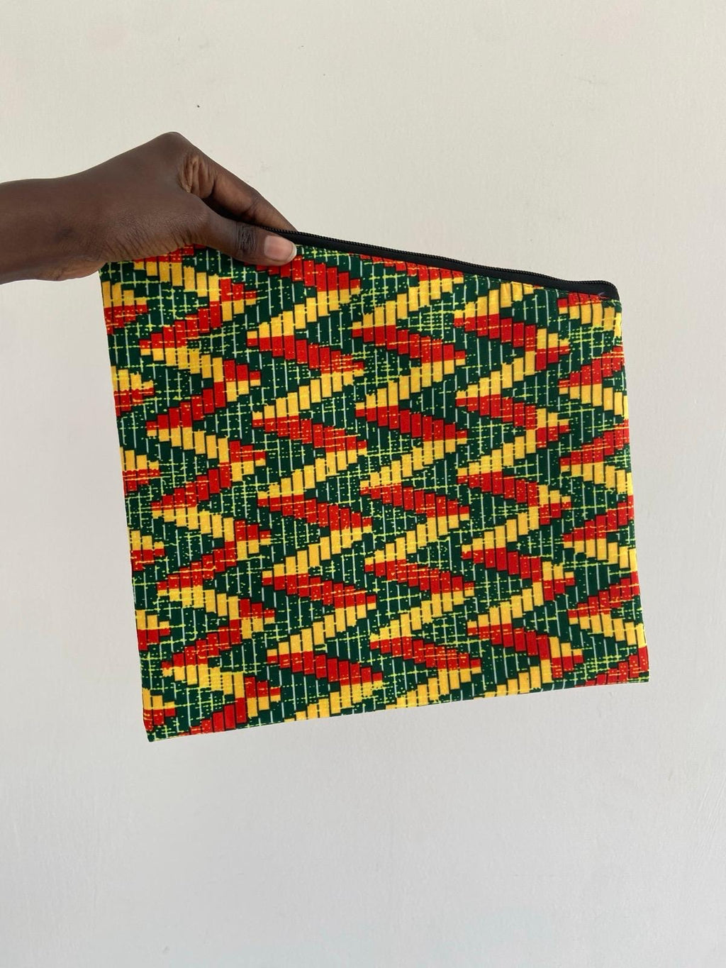 Mara Nia Pouch